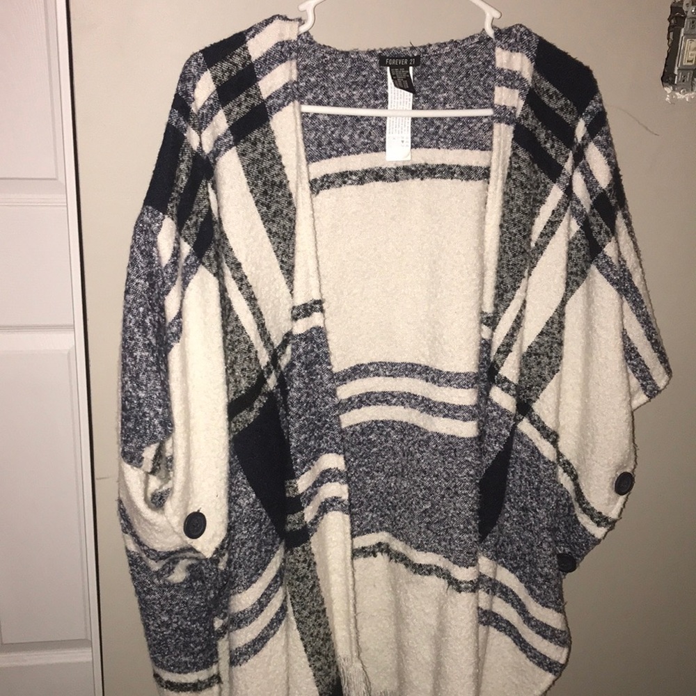 Blue/White Blanket-like Shawl